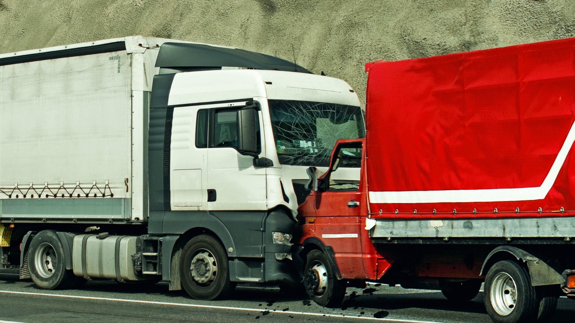 Common Truck Accident Injuries and Their Impacts